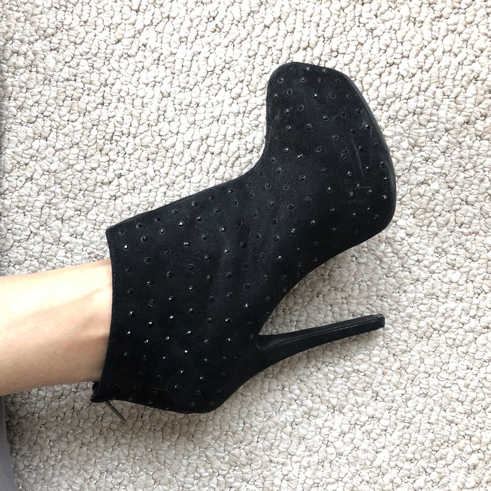 Sexy platform ankle booties Size 9.5-10